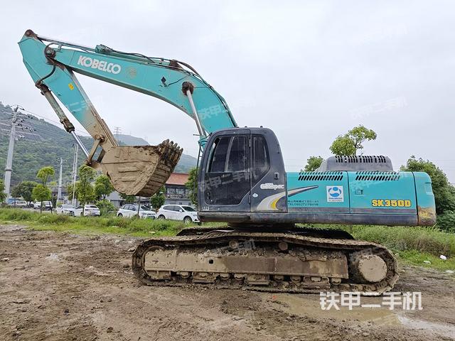 神钢SK350LC-8挖掘机