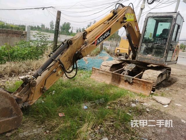 雷沃重工FR80E挖掘机