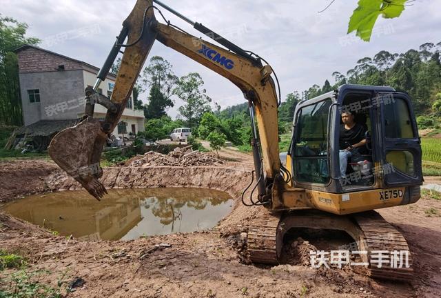 徐工XE60D挖掘机