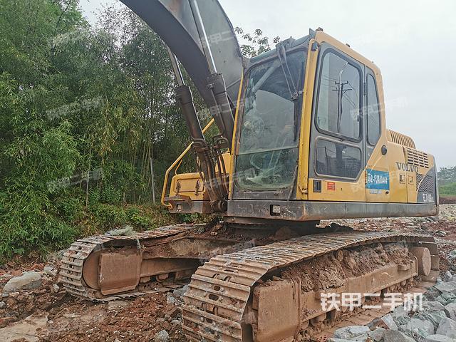 沃尔沃EC210BLC挖掘机
