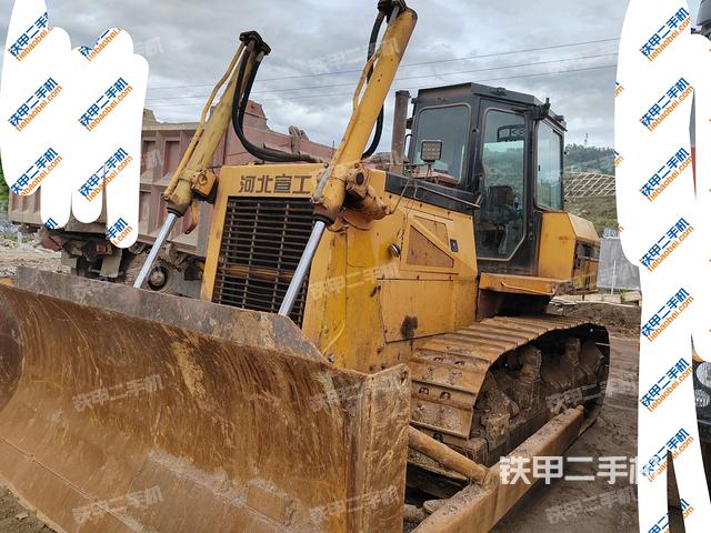 宣工T165-2推土机