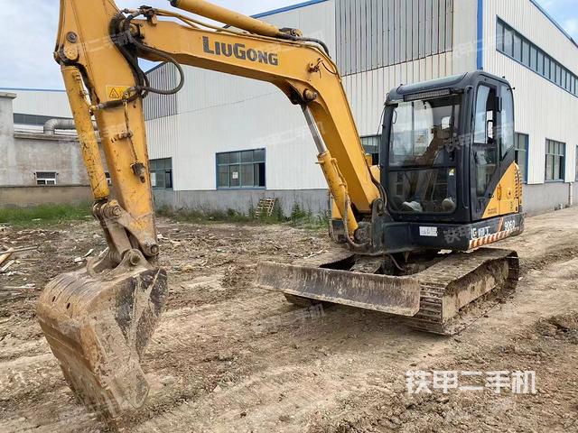 柳工CLG906D挖掘机