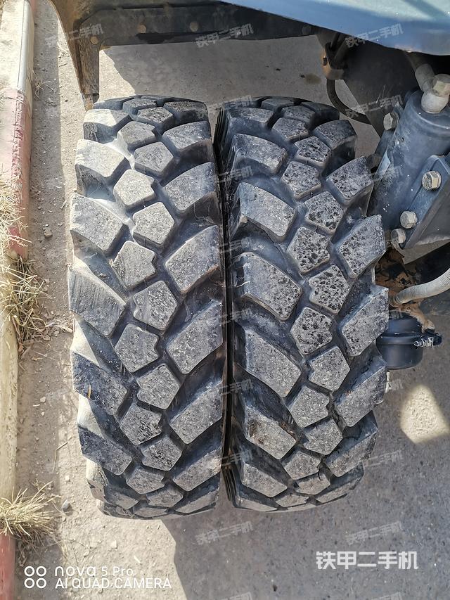 单侧履带整体（整机外观）