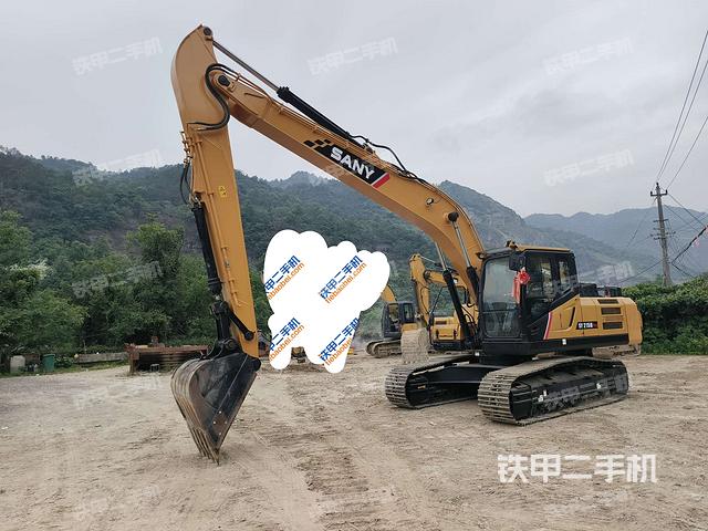 三一重工SY215H挖掘机