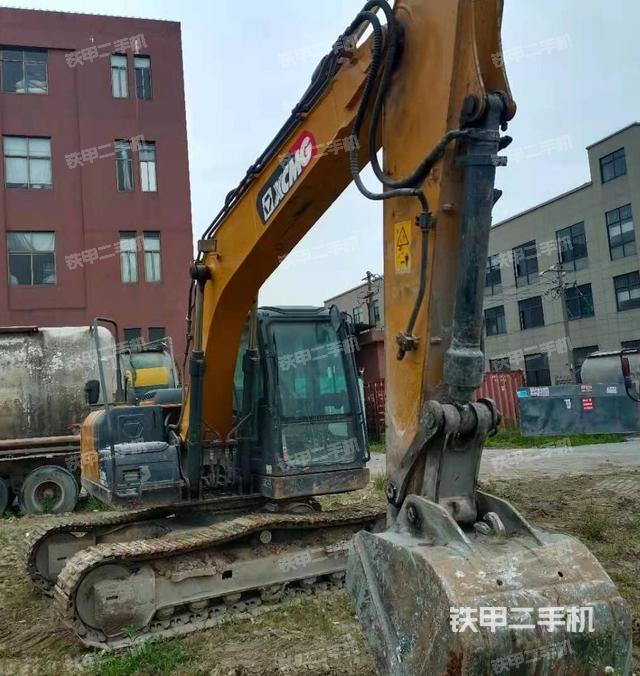 徐工XE135D挖掘机