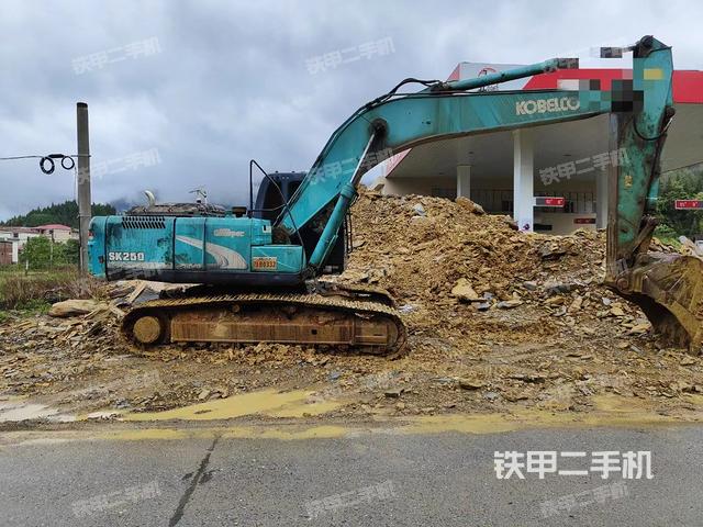 神钢SK250-8挖掘机