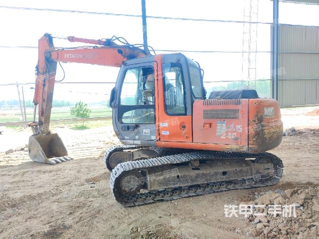 日立ZX120挖掘机