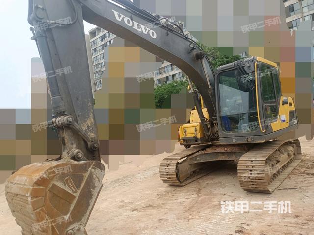 沃尔沃EC120D挖掘机