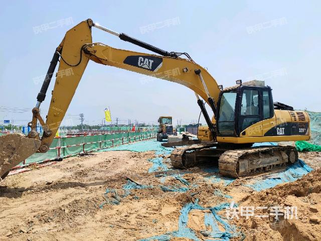 卡特彼勒320D液压挖掘机