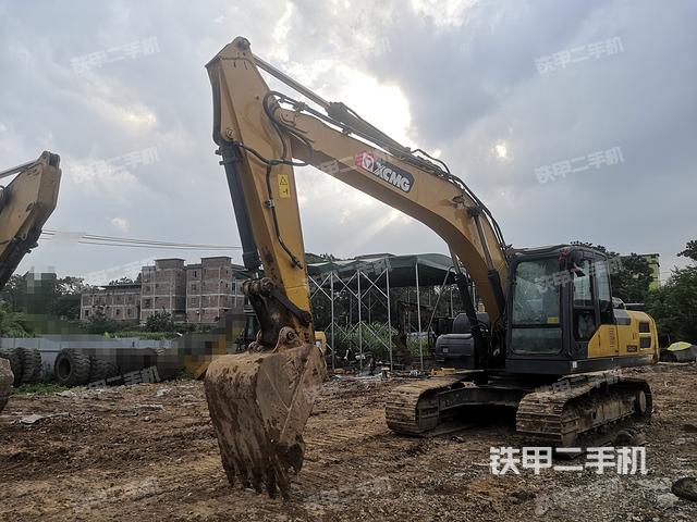 徐工XE200DA挖掘机
