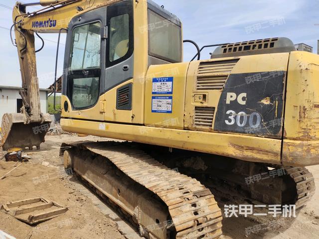 小松PC200-8挖掘机