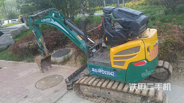 雷沃重工FR18E-U挖掘机