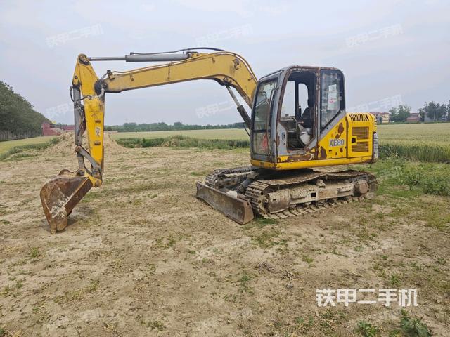 徐工XE80挖掘机