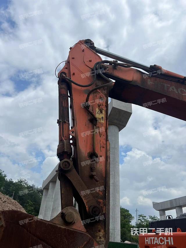 小臂整体左后（工作和回转装置）