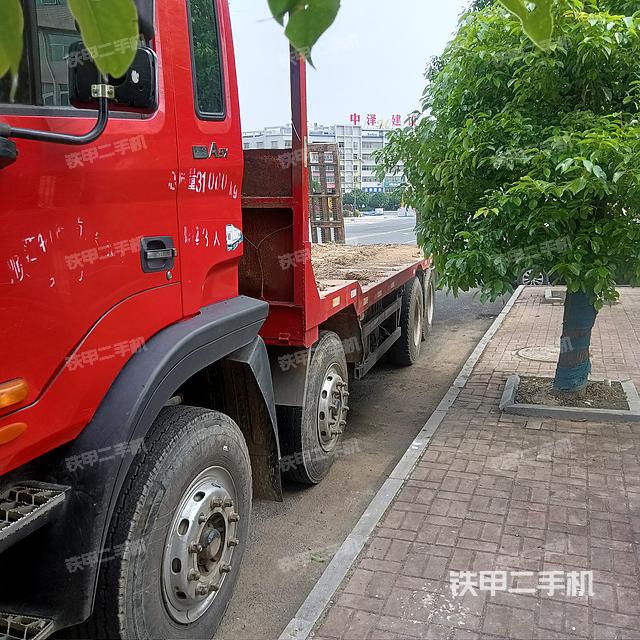 江淮重工8X4平板运输车
