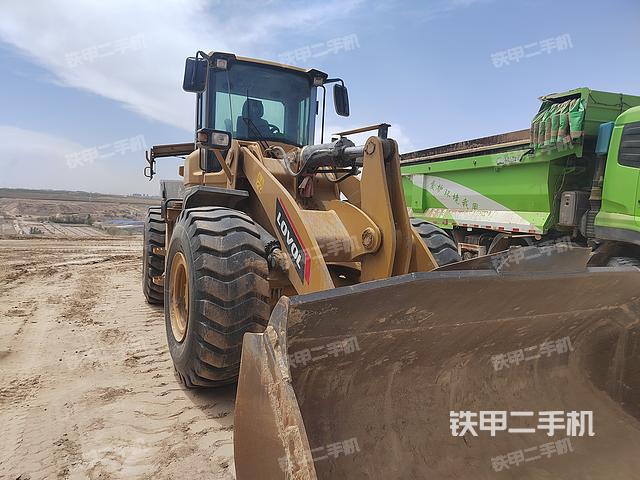 雷沃重工FL955H装载机