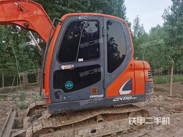 斗山DX75-9C挖掘机