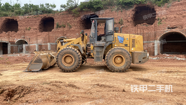 工作装置整体（整机外观及大件）