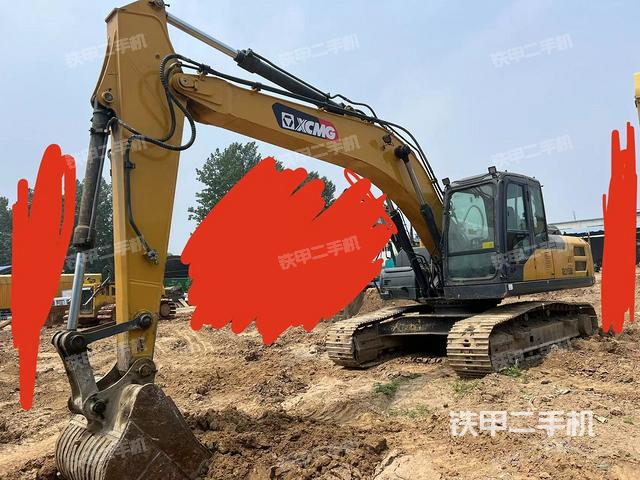 徐工XE215DA挖掘机