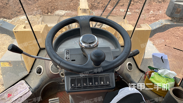 驾驶室操作台（整机外观及大件）