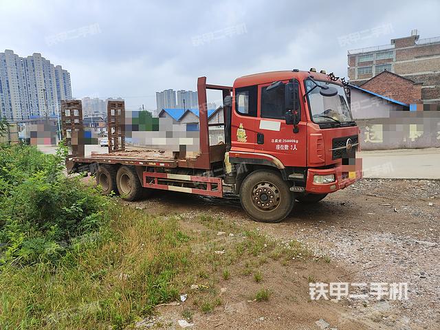 楚风8×4平板运输车