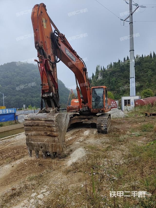 斗山DH300LC-7挖掘机