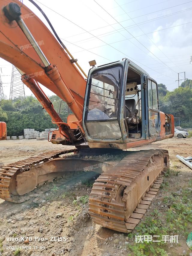 日立EX300-3挖掘机