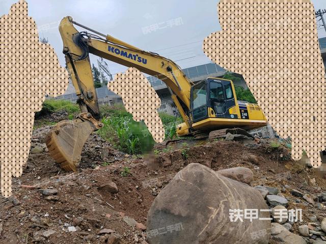 小松PC215HD-10M0挖掘机