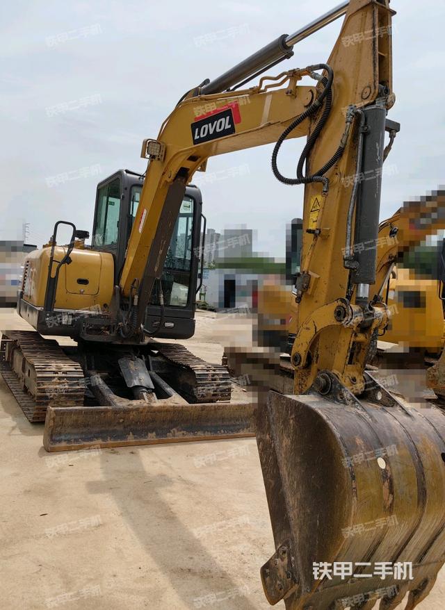 雷沃重工FR65E挖掘机