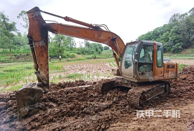日立ZX120挖掘机