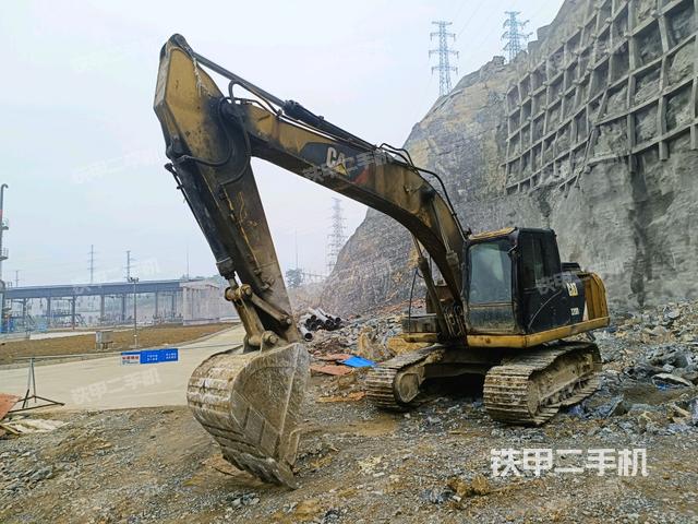 卡特彼勒320D2液压挖掘机