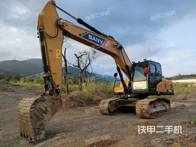 三一重工SY205C挖掘机
