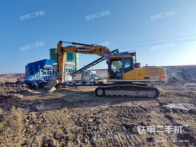 三一重工SY215C挖掘机