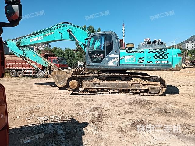 神钢SK350LC-8挖掘机