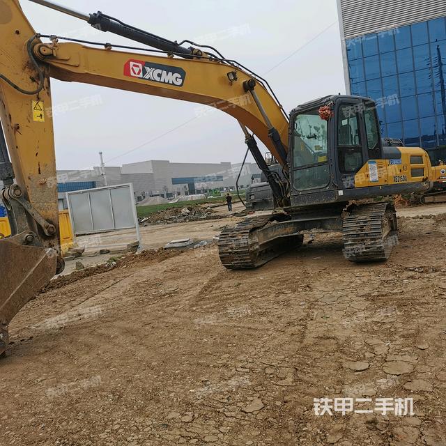 徐工XE200DA挖掘机