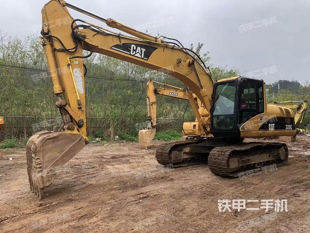 卡特彼勒320C挖掘机
