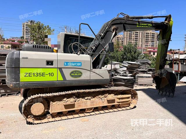 中联重科ZE135E-10挖掘机