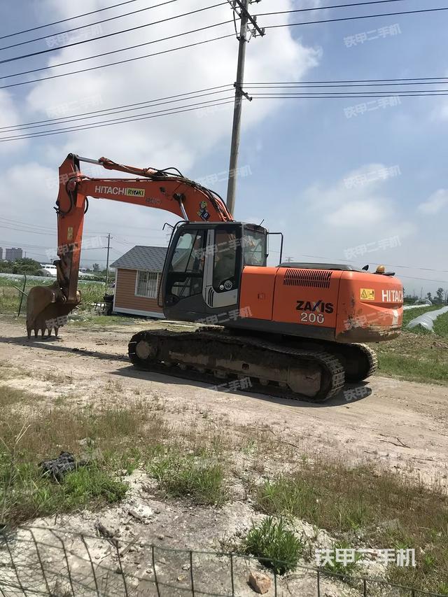 日立ZX200-3挖掘机