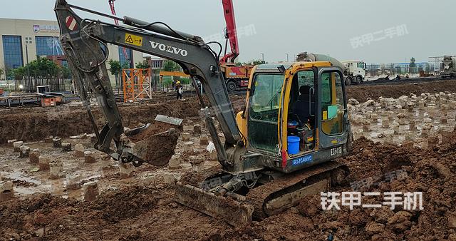 沃尔沃EC55BPRO挖掘机