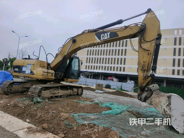 卡特彼勒320DGC液压挖掘机