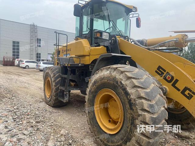 山东临工L955F装载机
