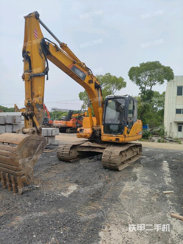 雷沃重工FR170挖掘机