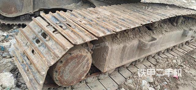 单侧履带整体（整机外观）