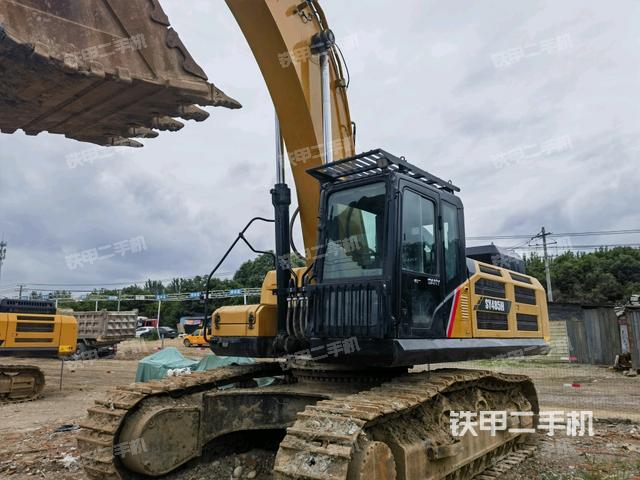 三一重工SY485H挖掘机