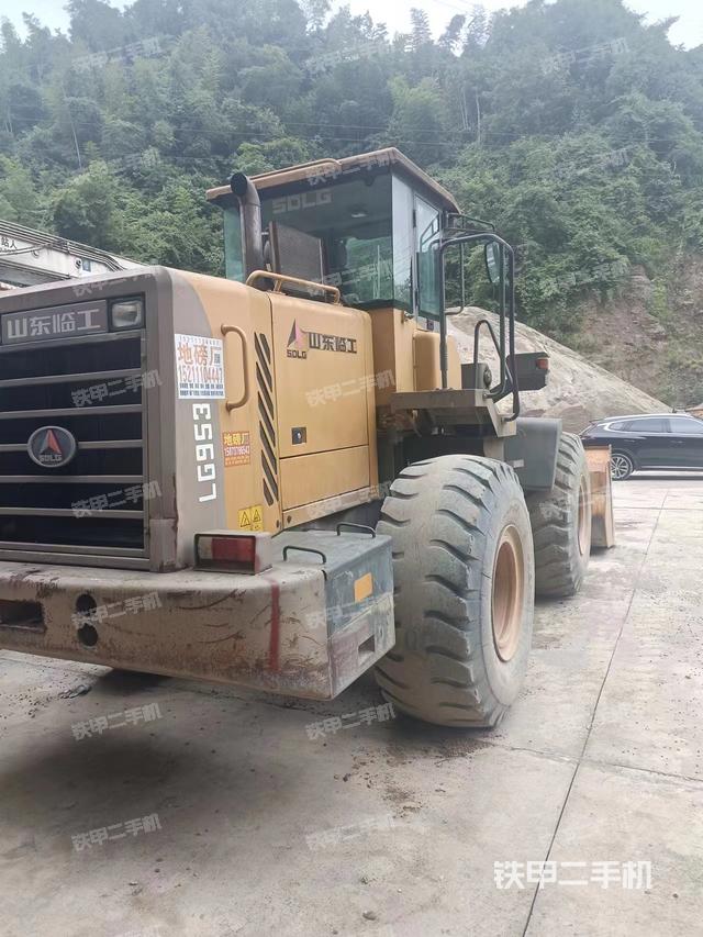 山东临工LG953装载机