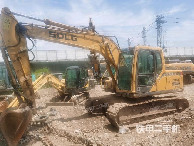 山东临工LG6150E挖掘机