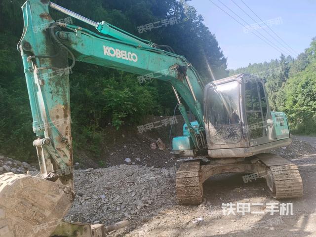 神钢SK140LC-8挖掘机