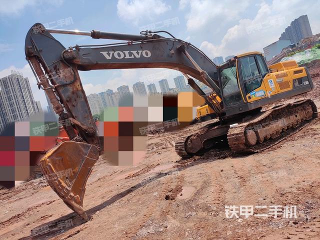 沃尔沃EC380DL挖掘机