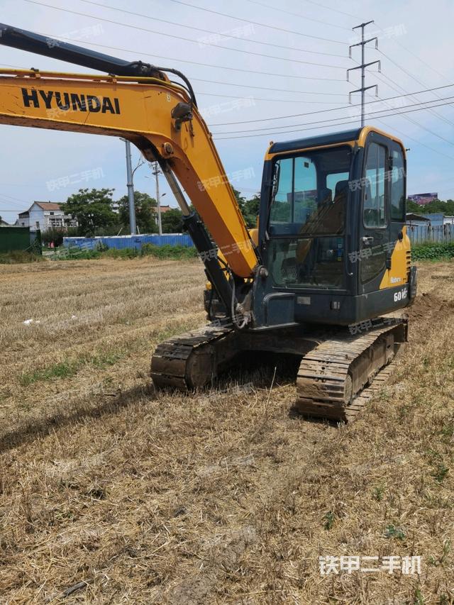 现代R 60VS挖掘机