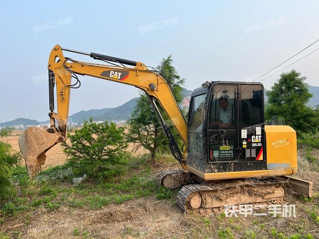 卡特彼勒CAT®305.5E2 小型液压挖掘机